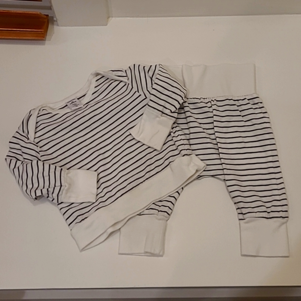 Nordstrom 2 Piece Infant Sweat Set